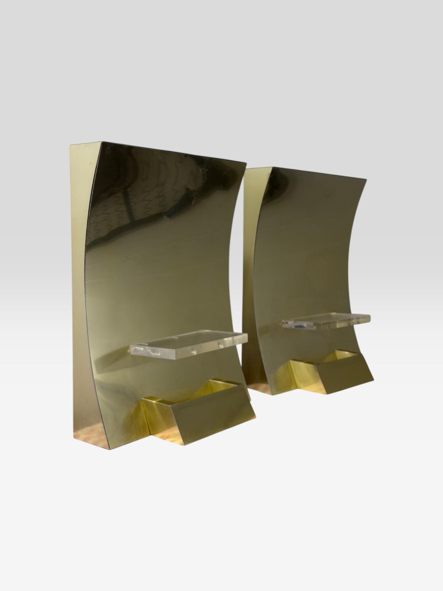 Objets d'art & Curiosités