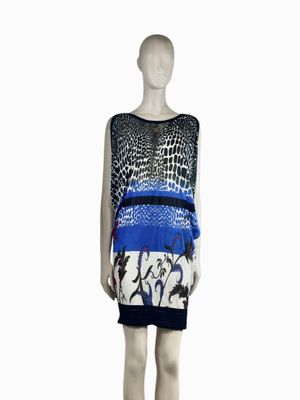 an image of a mannequin wearing a blue and black dress