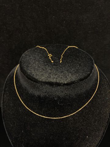 Chaine de cou en or 18 carats 750 millièmes. En règle. Poids brut...