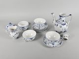 an image of a group of blue and white dishes and cups