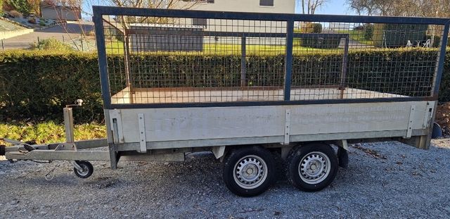 Remorque routière deux essieux ANSSEMS, immatriculé BE-260-ZE, 1è...
