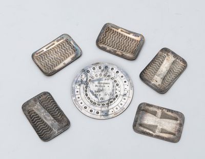 Une plaque d'insculpation en cuivre argenté datée de 1823 de…