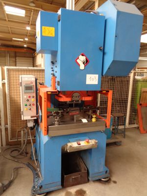 an image of a machine that is sitting inside of a building