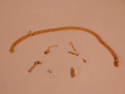 Débris or 18 carats. Poids: 11,3 grs - Photo 1