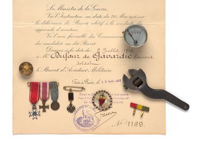a piece of paper that has a bunch of items on it