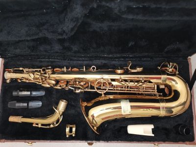 (1). ZEPHYR. SAXOPHONE " De luxe Model".