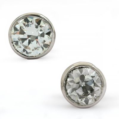 Paire de boucles d'oreilles en platine et or blanc 14 carats…