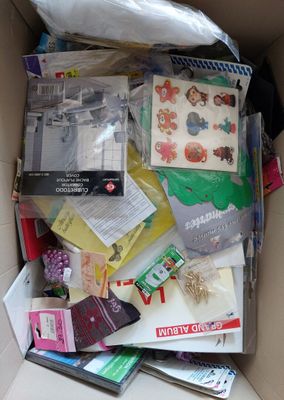 lot de 120 articles de solderie neuf