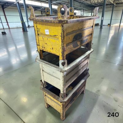 a picture of a stack of pallets in a warehouse