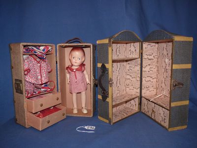 Deux malles-cabines miniatures : une américaine « Nancy’s Wa…