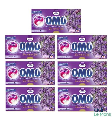 quatre paquets de lessive « Om Lavender » sur fond blanc