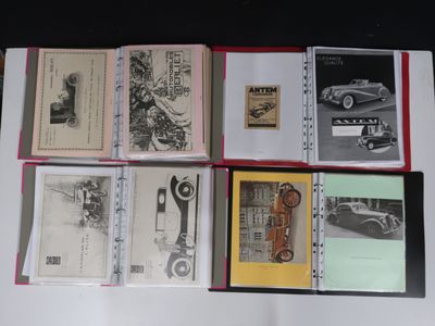 un grand nombre de livres posés sur une table