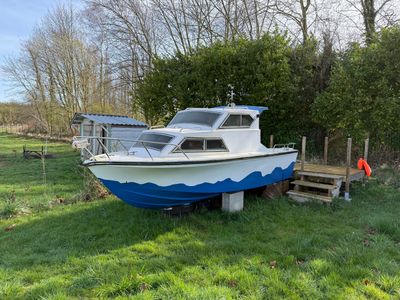 1 bateau logement plus de moteur, ne peut pas resservir en t…