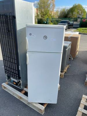 Réfrigérateur avec congélateur ARTHUR MARTIN ARA2321