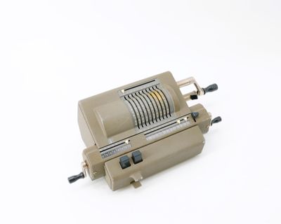 ORIGINAL ODHNER - Machine à calculer.