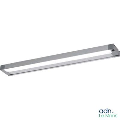 gros plan d'un luminaire sur fond blanc