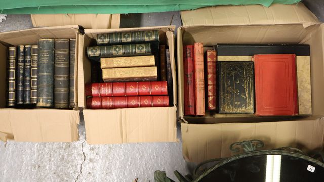 3 cartons de livres reliure 19eme dont Malte Brun, Lamartine, Nor...