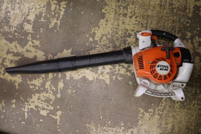 a small blower that is sitting on the floor
