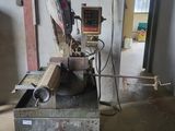a machine that is sitting in the middle of a room
