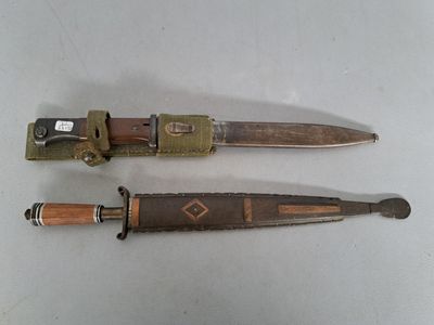 Baïonnette avec son fourreau. Long. 40 cm. - Photo 1