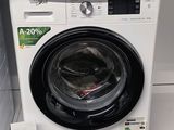 une photo d'une machine à laver dans un magasin