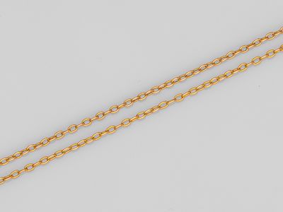 une paire de bracelets en chaîne plaqués or