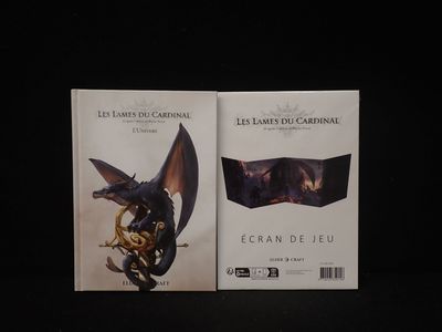 deux livres posés côte à côte sur une table