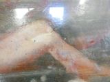 un tableau représentant une femme nue dans une baignoire