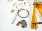 many items that are sitting on a table together