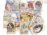 un grand nombre de livres posés sur une table