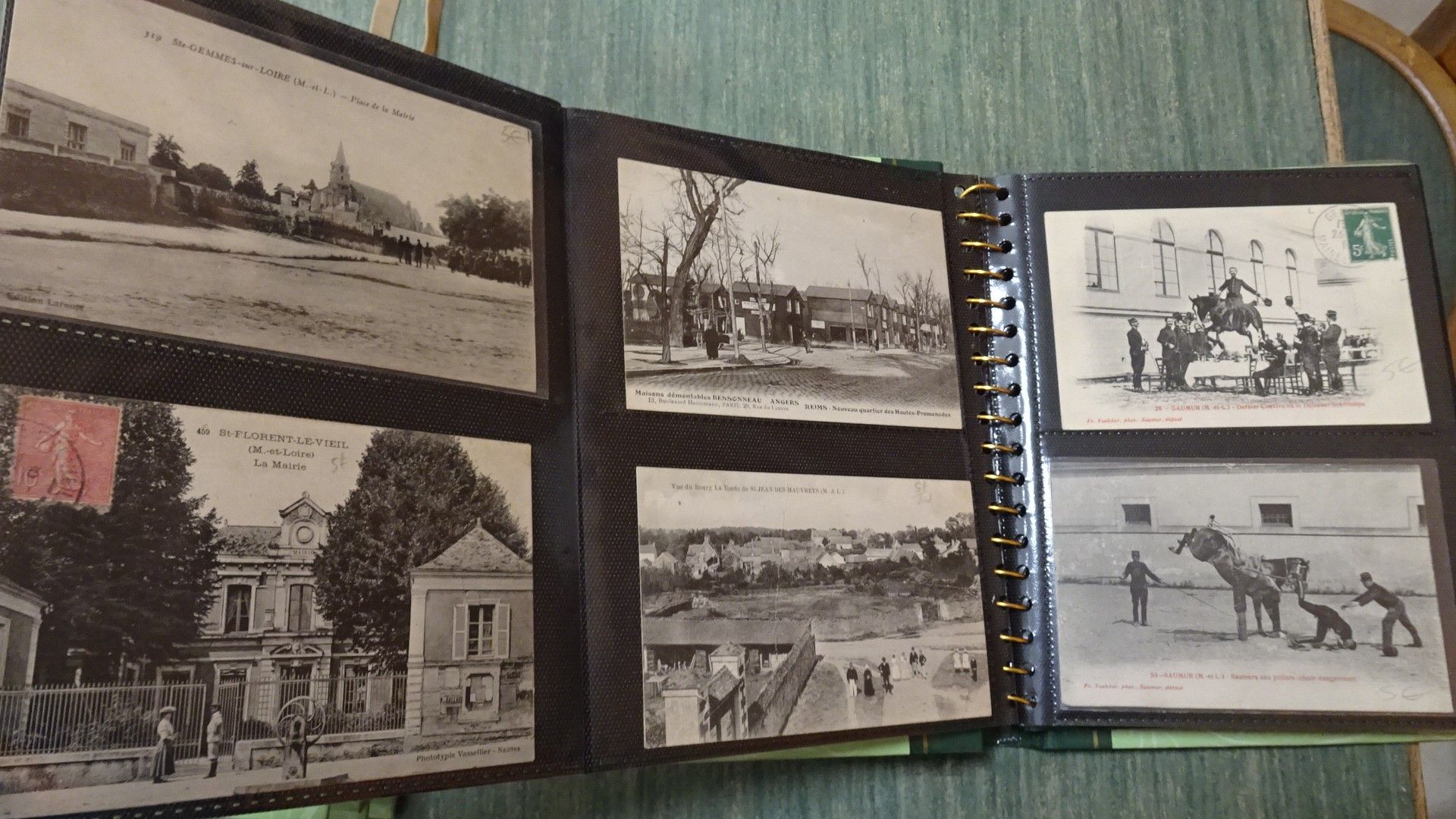 Classeur de cartes postales : Meurthe et Moselle (54) et Mai…