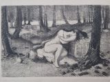 un dessin en noir et blanc représentant une femme nue dans une forêt