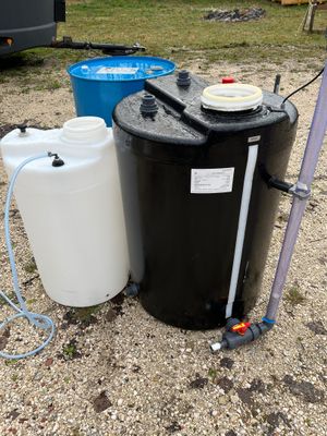 M44: "Cuve grunbeck diluate tank RB 300 ""s"" avec un autre …