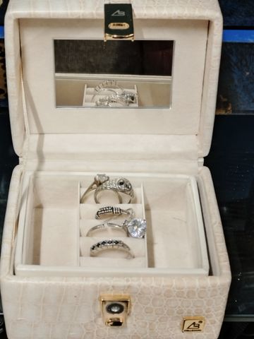 petit lot de bijoux fantaisie argent