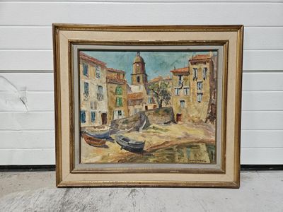 une image d'un tableau sur le mur d'un bâtiment