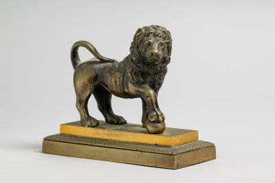 609. Sculpture en bronze patiné Restauration, et reposant su…