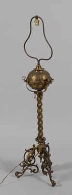 an image of a lamp that is on top of a table