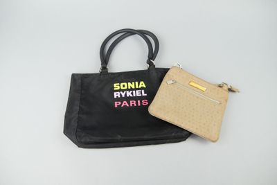 SONIA RYKIEL. Sac à main réversible de style cabas (un côté …