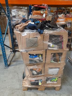 LOT DE SOLDERIE DONT VETEMENTS + CHAUSSURES+ QUELQUES SACS/SACOCHES +  - Photo 1