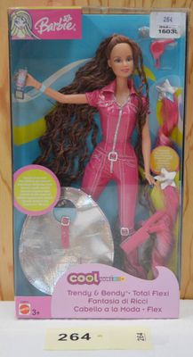 MATTEL – Chine – Poupée BARBIE