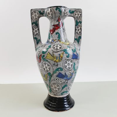TUNISIE, Nabeul : Vase amphore à deux anses en faïence polychrome à dé