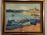 un tableau représentant des bateaux, exposé dans une pièce