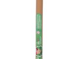 La pelle verte a un manche en bois et un manche en bois.