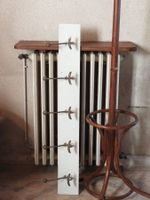PORTE-MANTEAUX perroquet en bois courbé. (photo 4)