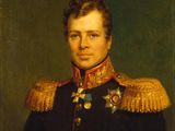portrait of a man in a military uniform in a green background