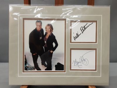 Montage 2 Autographes Acteurs Serie Csi (Les Experts).