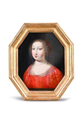 portrait d'une jeune femme en robe rouge, dans un cadre doré