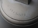 une image montrant un gros plan d'une casserole avec son couvercle