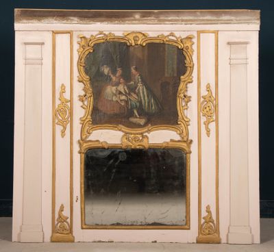 Grand trumeau de boiserie en bois laqué, stuc doré avec toil…