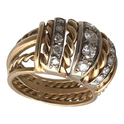 BAGUE dôme en or jaune sertie de 3 lignes de diamants - Photo 1